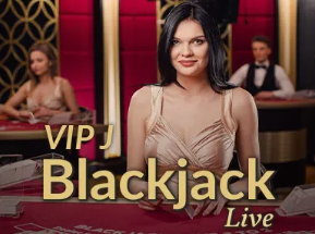 执教卢顿赢得英锦赛，威尔希尔拿到作为主教练的首个冠军